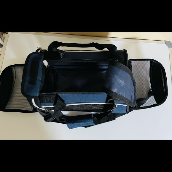 PET carrier Small dog/cat blue canvas/mesh with shoulder strap. - Picture 16 of 16